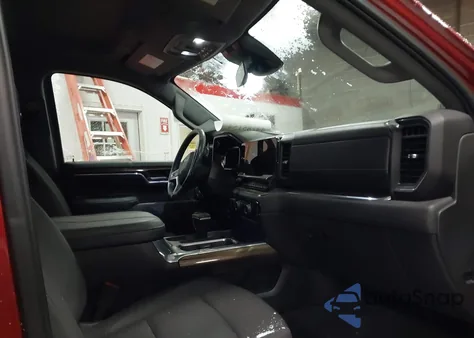 2024 Chevrolet Silverado 1500 4Wd Short Bed Rst from USA, damaged, VIN 3GCUDEED0RG246621